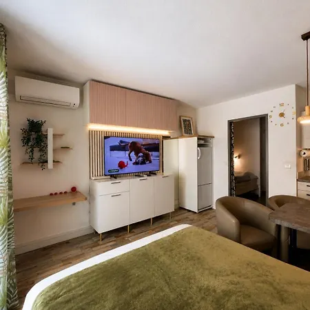 Climatise - Parking - Centre, * La Grande-Motte